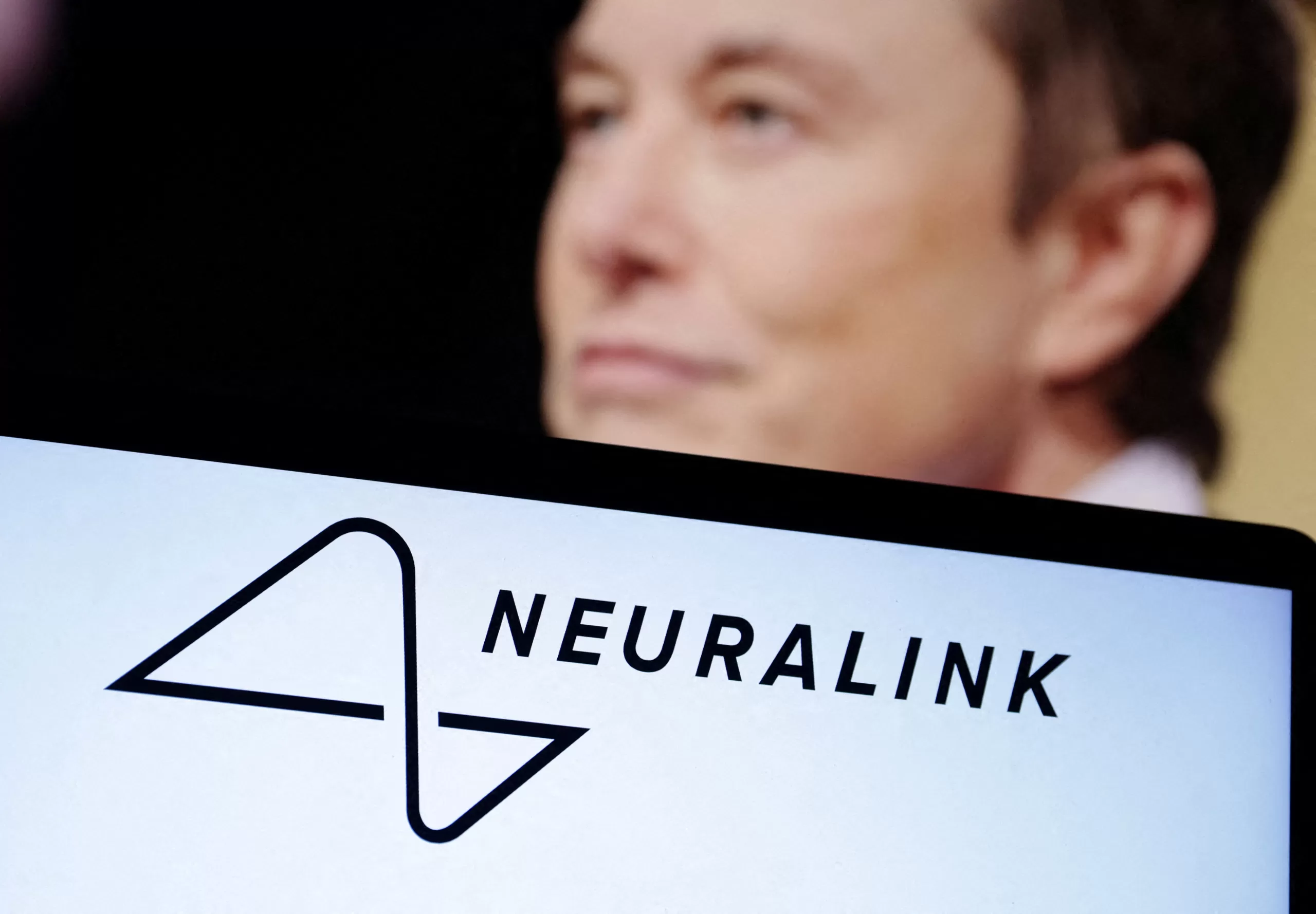 Neuralink accusé de cacher les tests effectués sur des macaques