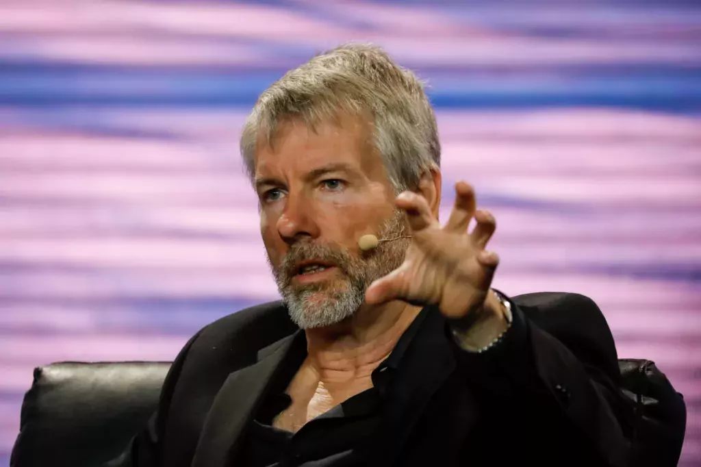 Anomalie financière : Comment MicroStrategy a conquis le marché grâce au Bitcoin