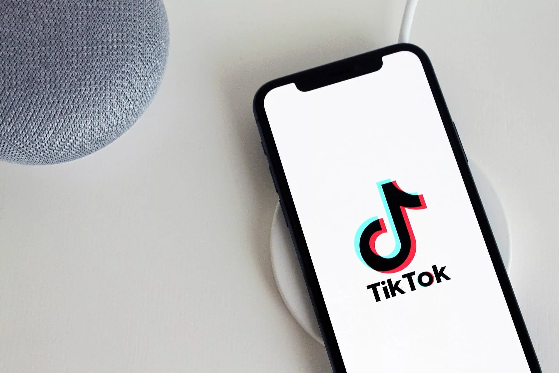 TikTok confronté à la plus grande crise de son histoire