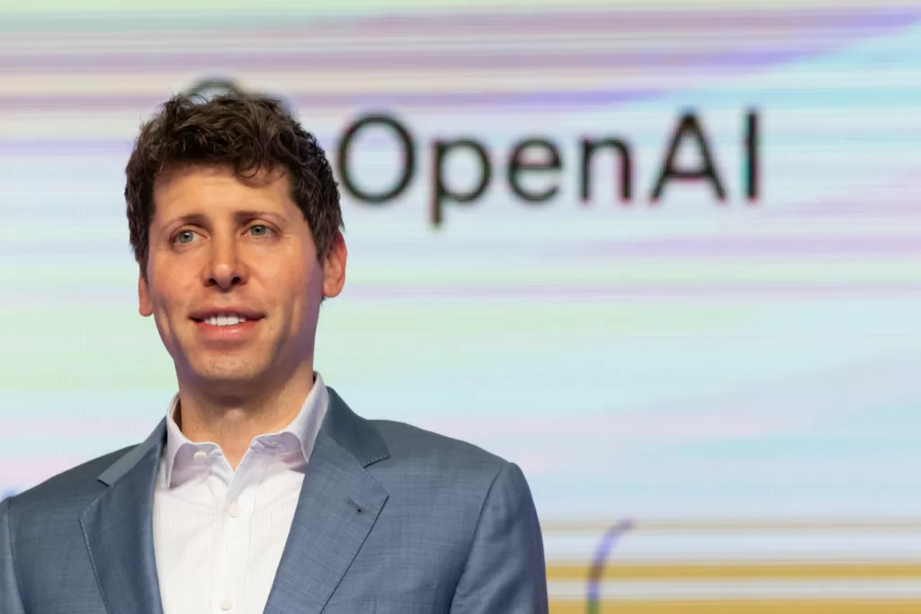 OpenAI se lance dans la course aux semi-conducteurs