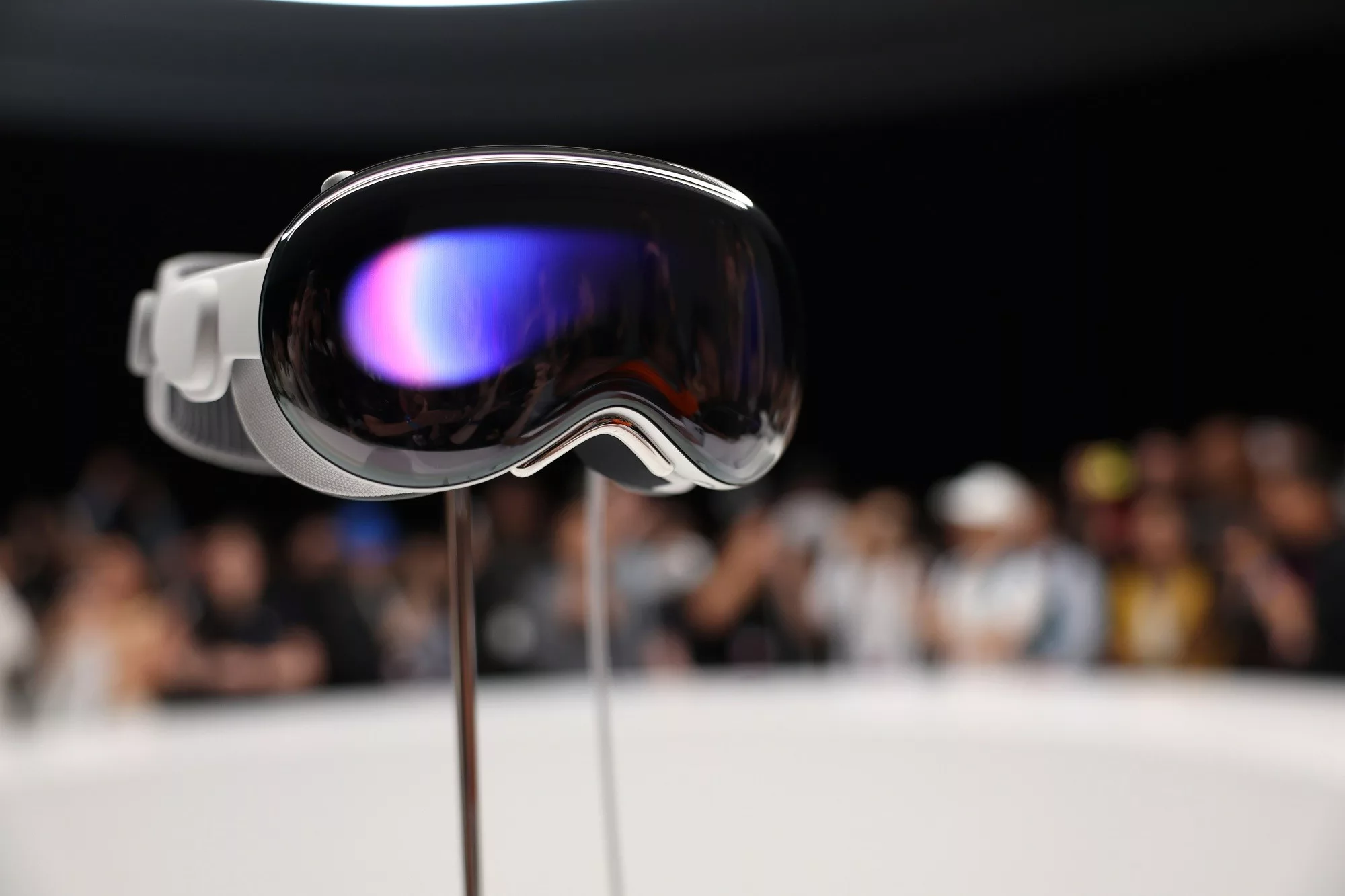 La réalité virtuelle par Apple suscite l’engouement avec un record de préventes