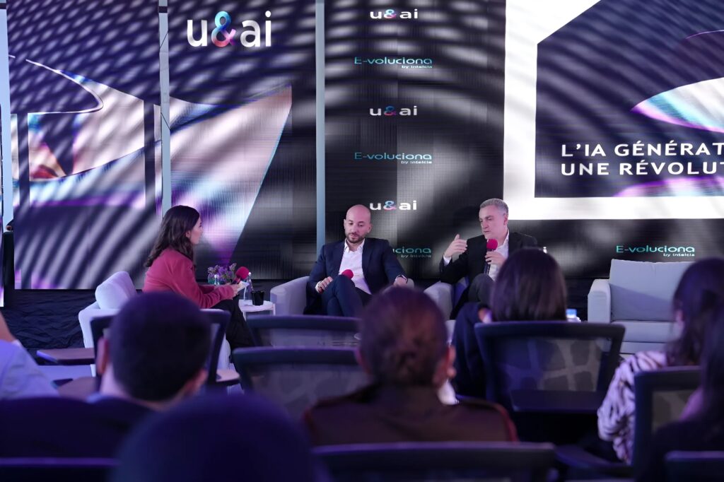 L’IA générative au service de la relation client : Intelcia dévoile sa plateforme U&AI
