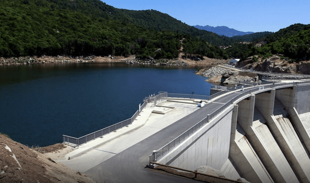 L’investissement dans les technologies hydrauliques modernes : La clé pour une gestion durable de l’eau ? 