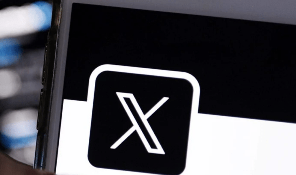 Musk paie 1,9 million de dollars pour le retour de X au Brésil